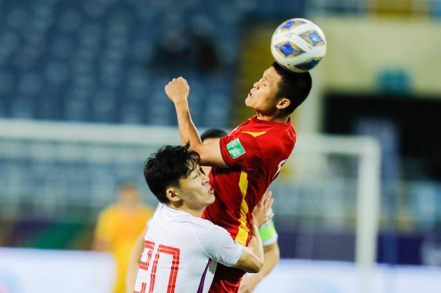 bsport-复制粘贴！面对越南日本 我们连头球优势都丢了……