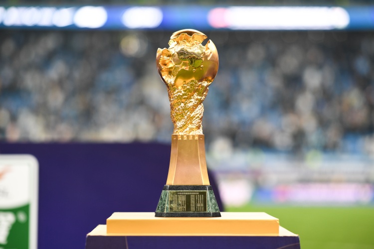 bsport体育官网入口-马德兴：罚分或让中超形势难料，罚单公布后有俱乐部连夜追加投资