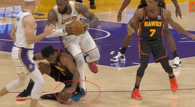 bsports-【观察】三问詹姆斯伤退 MVP黄了？湖人卫冕拉响警报